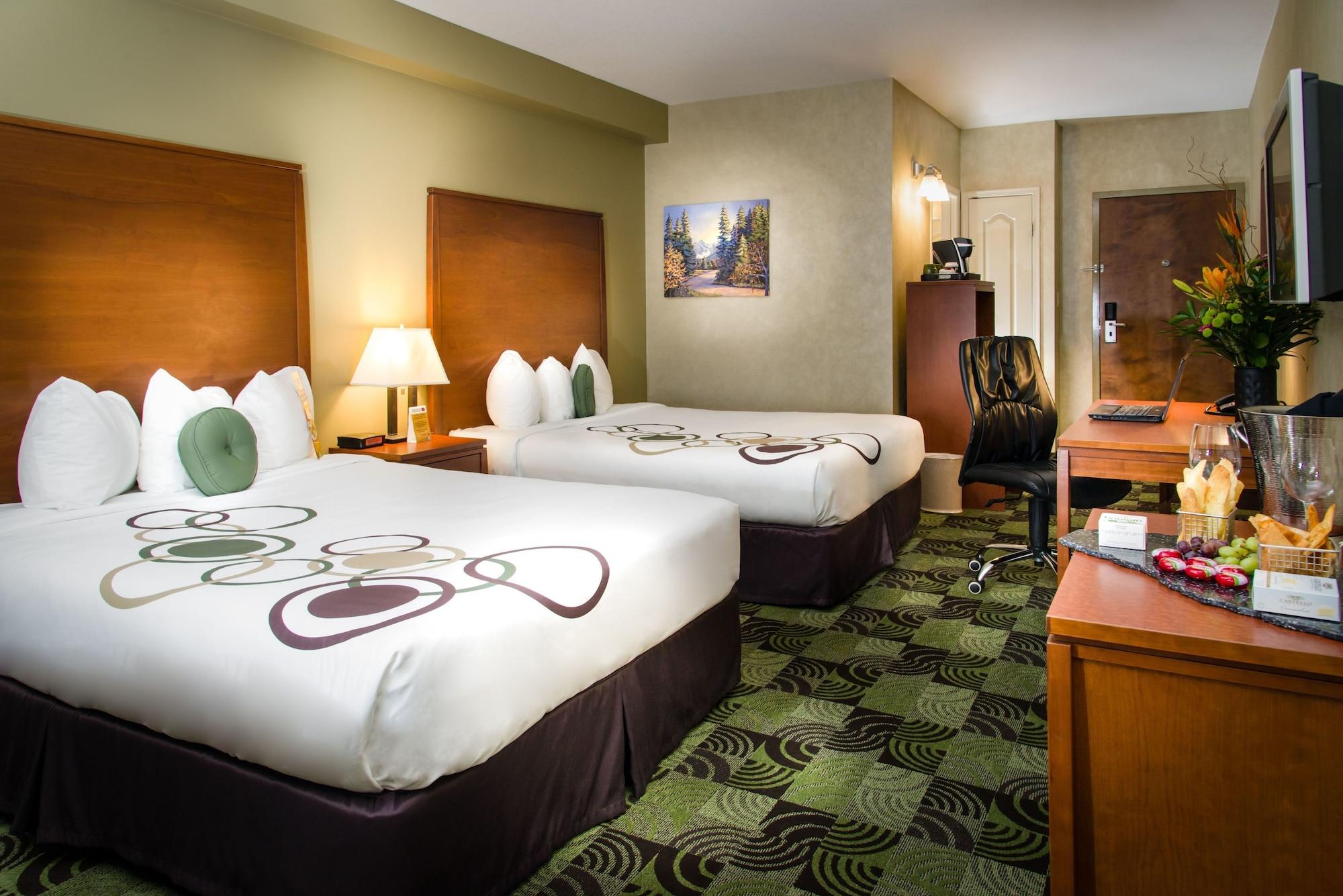 Deerfoot Inn And Casino YYC Exterior foto